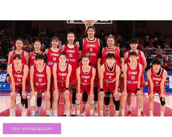 中国女篮大胜捷克豪取五连胜 韩旭回归领衔