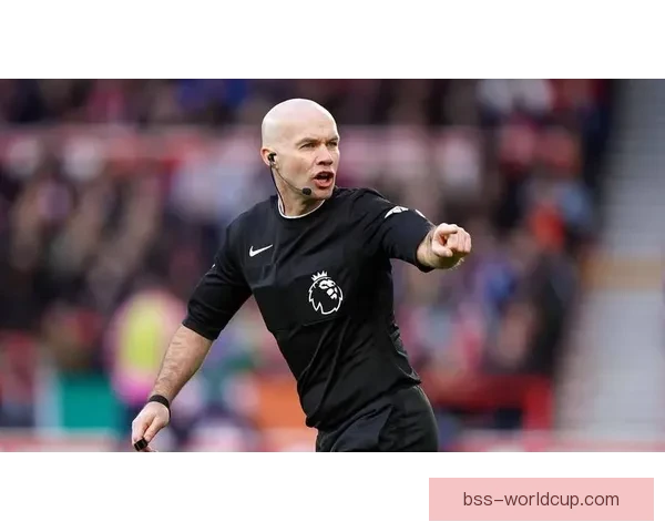 中村俊辅赛前获蒂尔尼热情迎接